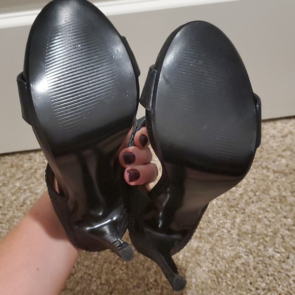 Steve Madden Midnight Heels size 6.5 - Picture 5 of 5